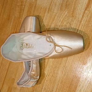 Grishko 2007 pointe shoes 6 X SS